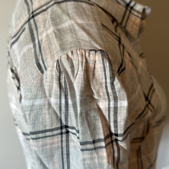 Ann Taylor LOFT sz S button front long sleeved grey plaid top - Picture 4 of 8